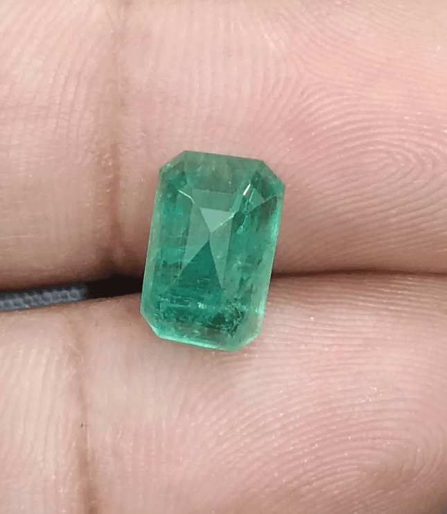 GSI Cerified 3.46ct Zambian Emerald, Natural Gemstone - SMSGEMS 