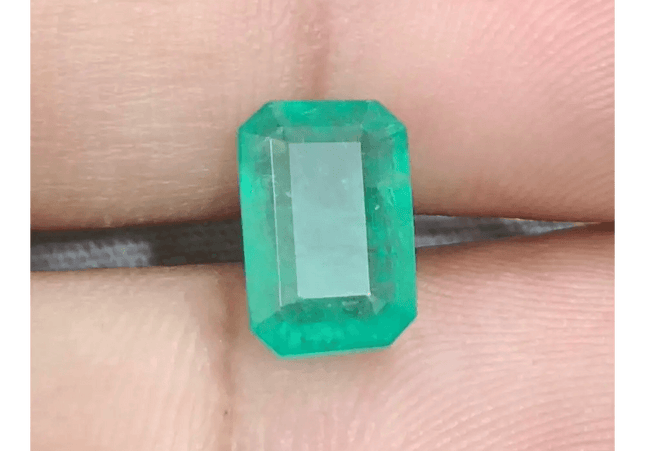 GSI Cerified 3.46ct Zambian Emerald, Natural Gemstone - SMSGEMS 