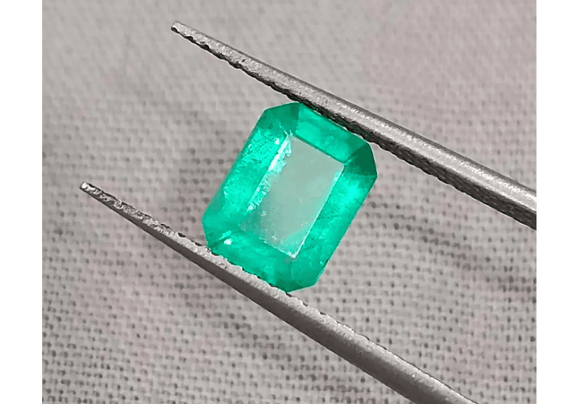 GSI Certified 1.12ct Colombian Emerald, Natural Earth Mined Gemstone - SMSGEMS 