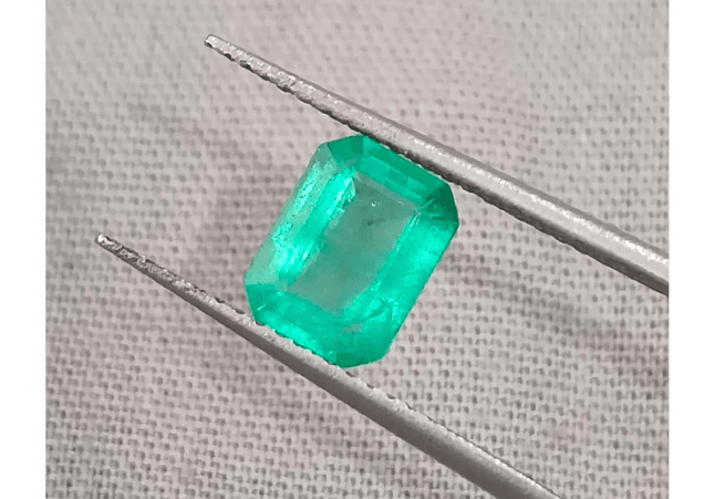 GSI Certified 1.12ct Colombian Emerald, Natural Earth Mined Gemstone - SMSGEMS 