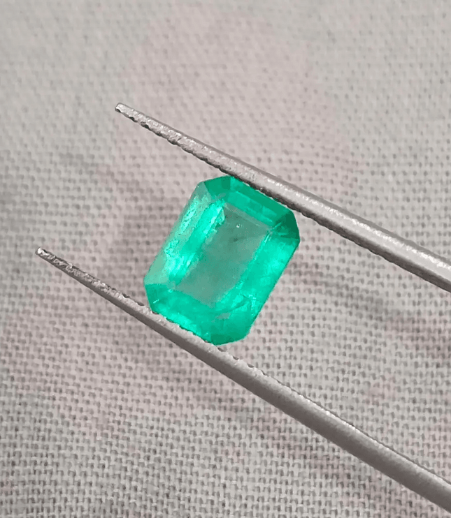 GSI Certified 1.12ct Colombian Emerald, Natural Earth Mined Gemstone - SMSGEMS 
