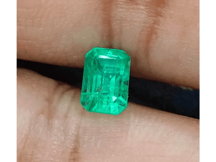 Vivid Green Emerald Cut Colombian Gemstone - SMSGEMS 