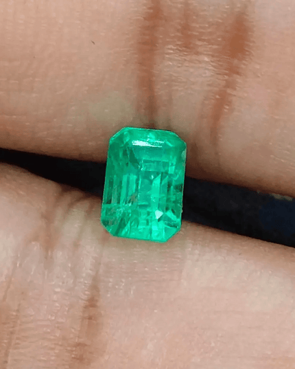 Vivid Green Emerald Cut Colombian Gemstone - SMSGEMS 