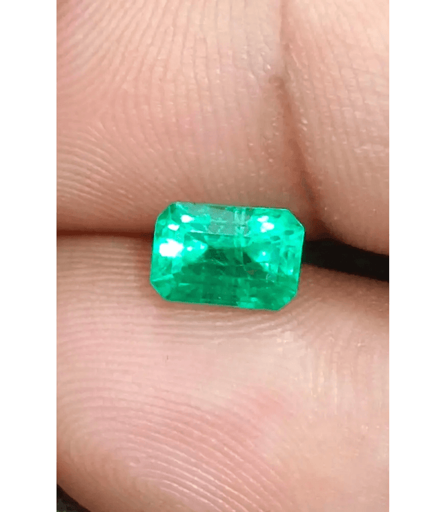 Vivid Green Emerald Cut Colombian Gemstone - SMSGEMS 