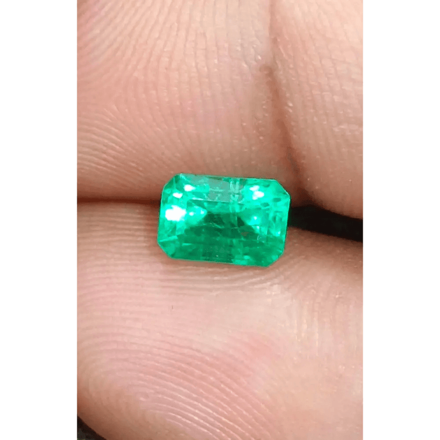 Vivid Green Emerald Cut Colombian Gemstone - SMSGEMS 