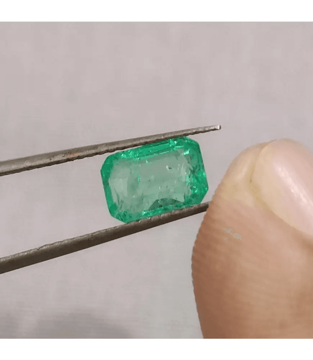 GSI Certified 1.37ct Panjshir Emerald, Natural Earth Mined Gem. - SMSGEMS 
