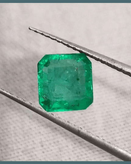 1.39ct Vivid Green Emerald certified by GSI - SMSGEMS 