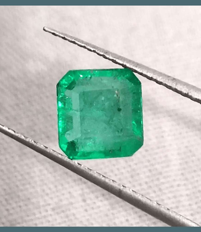 1.39ct Vivid Green Emerald certified by GSI - SMSGEMS 