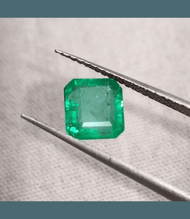 1.39ct Vivid Green Emerald certified by GSI - SMSGEMS 