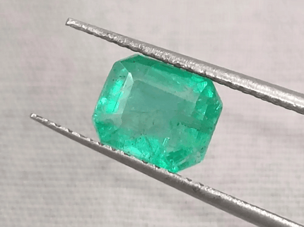 GSI Certified 1.42ct Zambian Emerald, 100% Natural Gemstone - SMSGEMS 