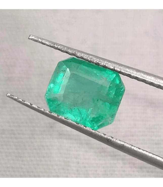 GSI Certified 1.42ct Zambian Emerald, 100% Natural Gemstone - SMSGEMS 