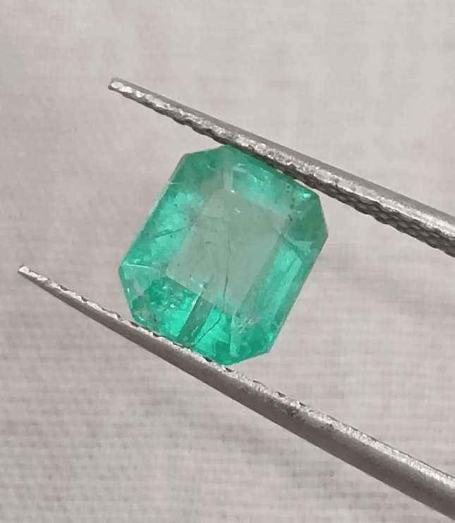 GSI Certified 1.42ct Zambian Emerald, 100% Natural Gemstone - SMSGEMS 