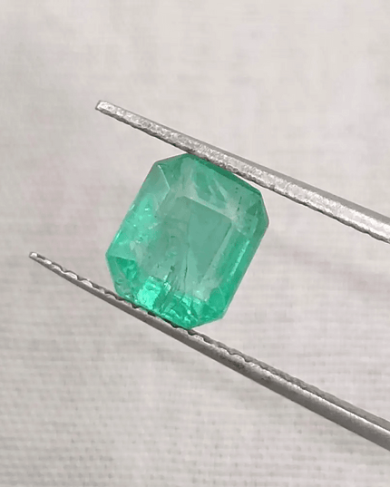 GSI Certified 1.42ct Zambian Emerald, 100% Natural Gemstone - SMSGEMS 