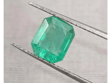 GSI Certified 1.42ct Zambian Emerald, 100% Natural Gemstone - SMSGEMS 
