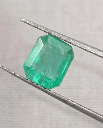 GSI Certified 1.42ct Zambian Emerald, 100% Natural Gemstone - SMSGEMS 
