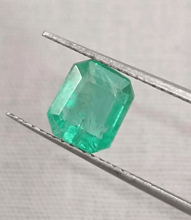 GSI Certified 1.42ct Zambian Emerald, 100% Natural Gemstone - SMSGEMS 