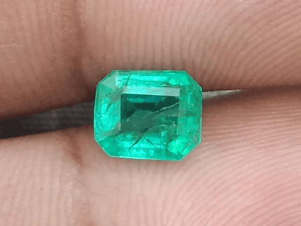 GSI Certified 1.42ct Zambian Emerald, 100% Natural Gemstone - SMSGEMS 