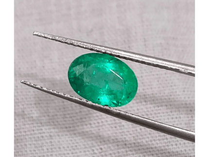 GSI Certified 1.46ct Medium Vivid Green Zambian Emerald , 100% Natural Earth Mined Gemstone - SMSGEMS 