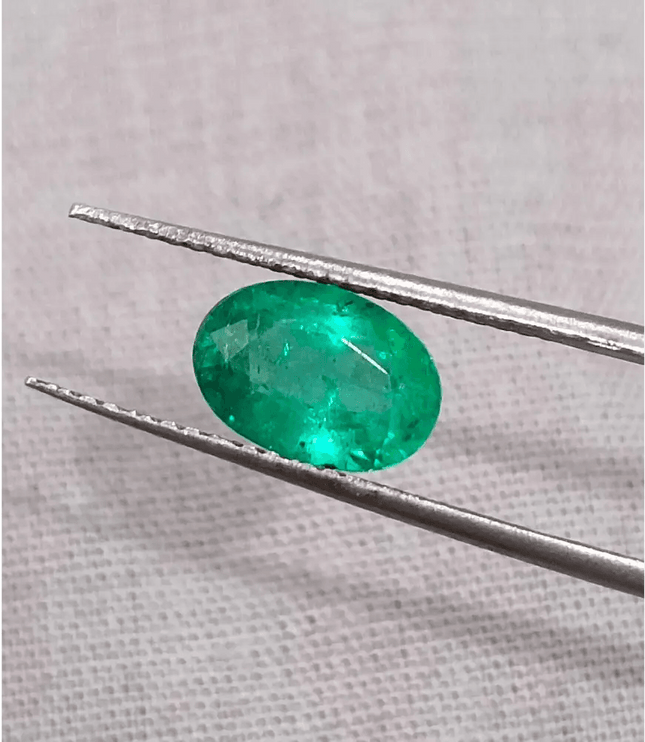 GSI Certified 1.46ct Medium Vivid Green Zambian Emerald , 100% Natural Earth Mined Gemstone - SMSGEMS 