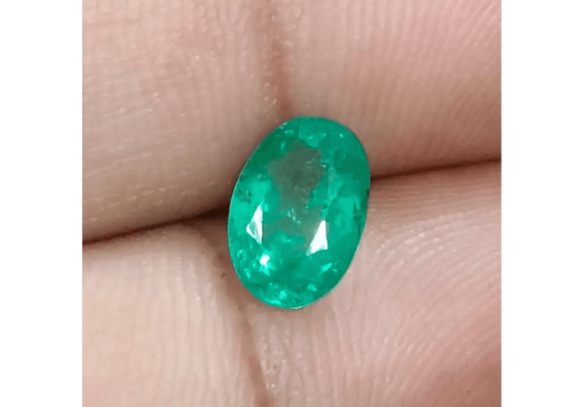 GSI Certified 1.46ct Medium Vivid Green Zambian Emerald , 100% Natural Earth Mined Gemstone - SMSGEMS 