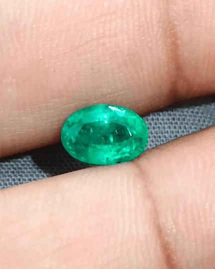 GSI Certified 1.46ct Medium Vivid Green Zambian Emerald , 100% Natural Earth Mined Gemstone - SMSGEMS 