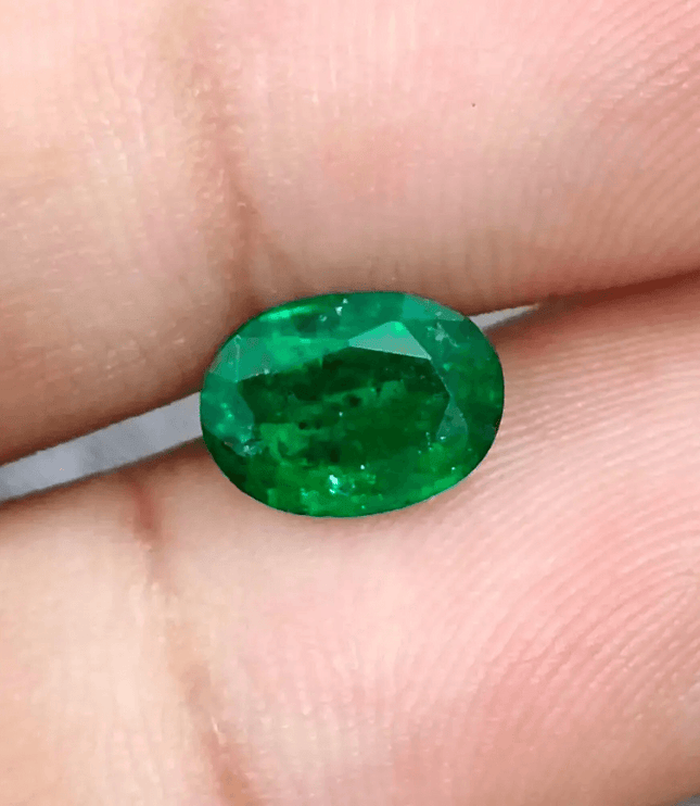 GSI Certified 1.46ct Vivid Deep Swat Emerald , 100% Natural Earth Mined Gemstone - SMSGEMS 