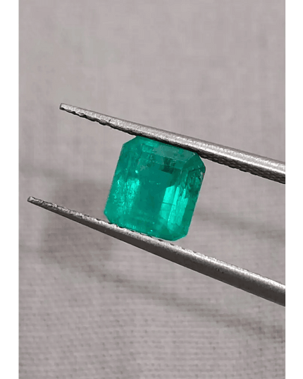 GSI Certified 1.47ct Medium Deep Green Emerald , 100% Natural Earth Mined Gemstone - SMSGEMS 