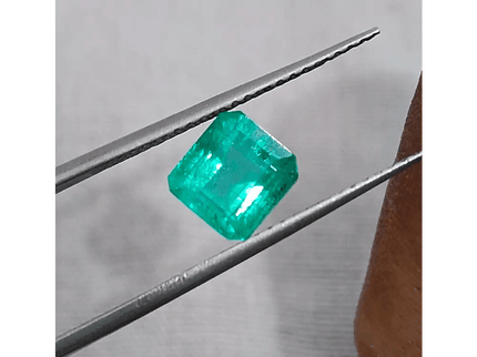 GSI Certified 1.47ct Medium Deep Green Emerald , 100% Natural Earth Mined Gemstone - SMSGEMS 