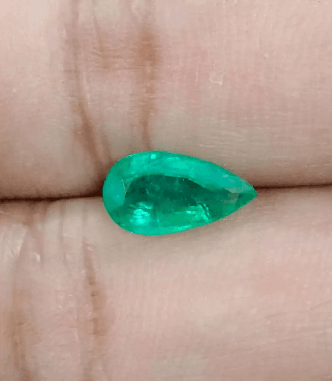 GSI Certified 1.48ct Vivid Green Zambian Emerald , Natural Earth Mined Gemstone - SMSGEMS 