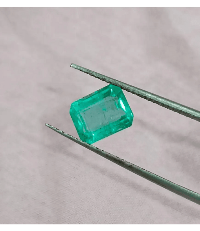 GSI Certified 1.54ct Pastel Green Emerald , 100% Natural Earth Mined Gem. - SMSGEMS 