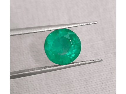GSI Certified 1.55ct Medium Deep Bright Green Swat Emerald , 100% Natural Earth Mined Gemstone - SMSGEMS 