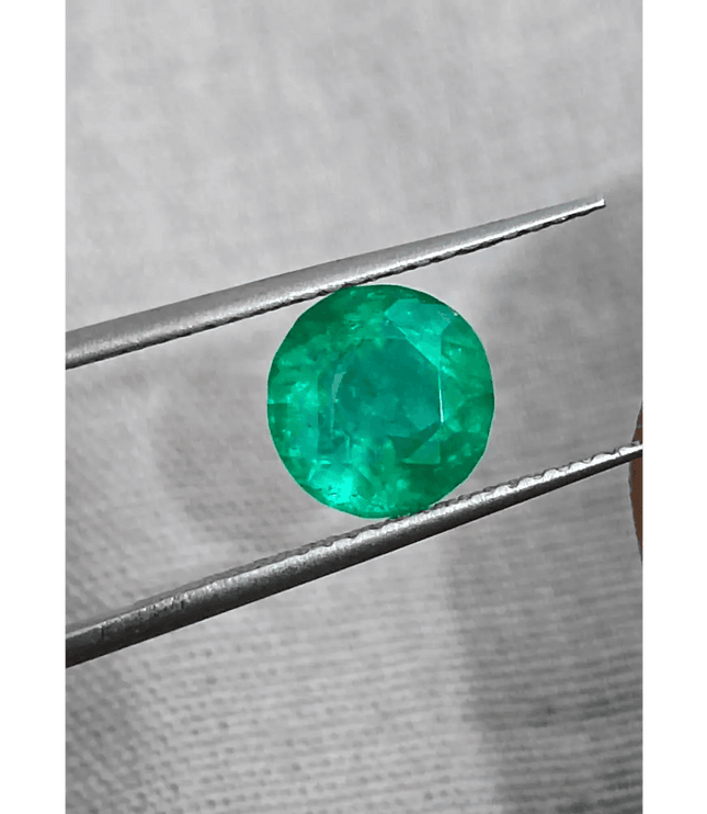 GSI Certified 1.55ct Medium Deep Bright Green Swat Emerald , 100% Natural Earth Mined Gemstone - SMSGEMS 