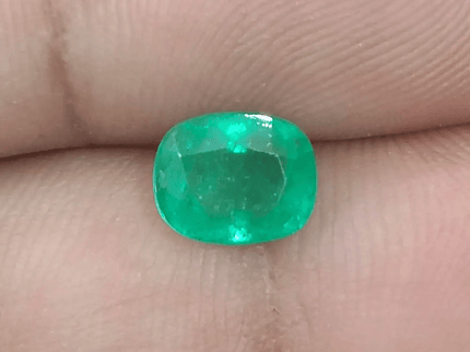 GSI Certified 1.56ct Colombian Emerald, 100% Natural Gemstone - SMSGEMS 