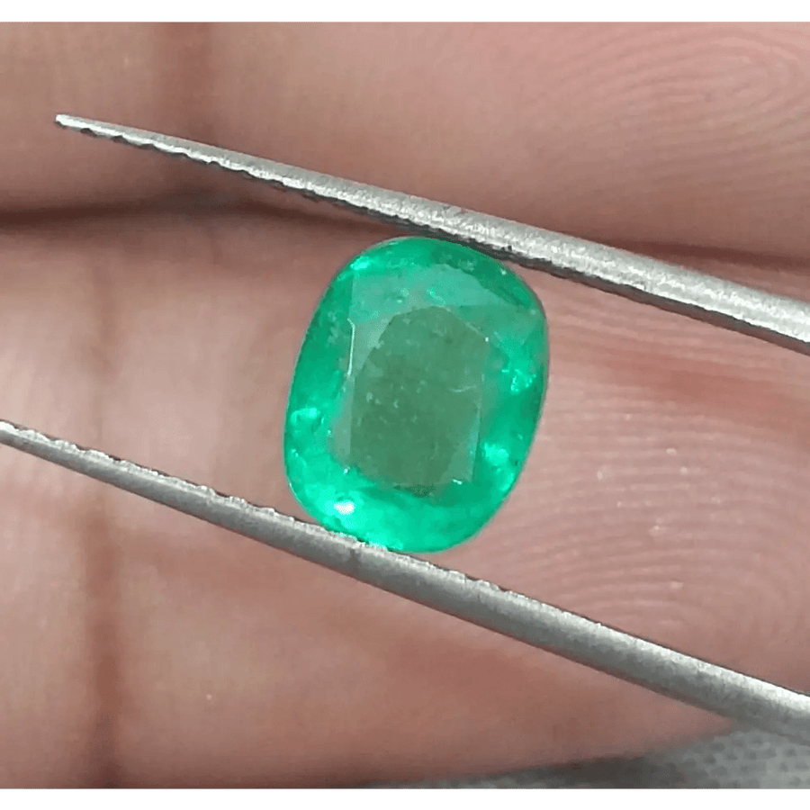 GSI Certified 1.56ct Colombian Emerald, 100% Natural Gemstone - SMSGEMS 