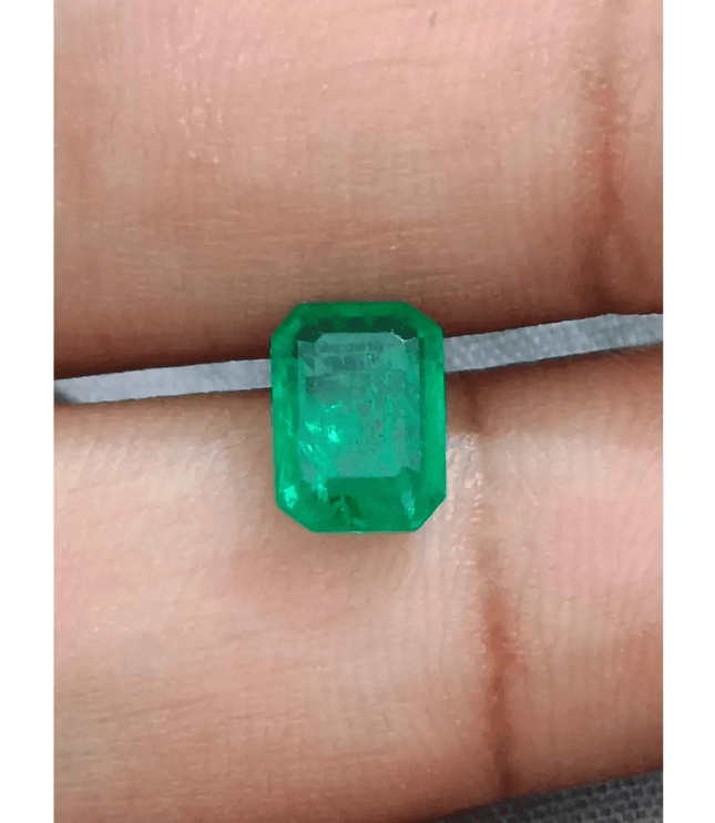 GSI Certified 1.56ct Medium Intense Green Emerald, 100% Natural Gemstone - SMSGEMS 