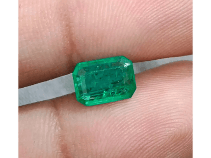 GSI Certified 1.56ct Medium Intense Green Emerald, 100% Natural Gemstone - SMSGEMS 