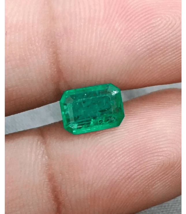 GSI Certified 1.56ct Medium Intense Green Emerald, 100% Natural Gemstone - SMSGEMS 