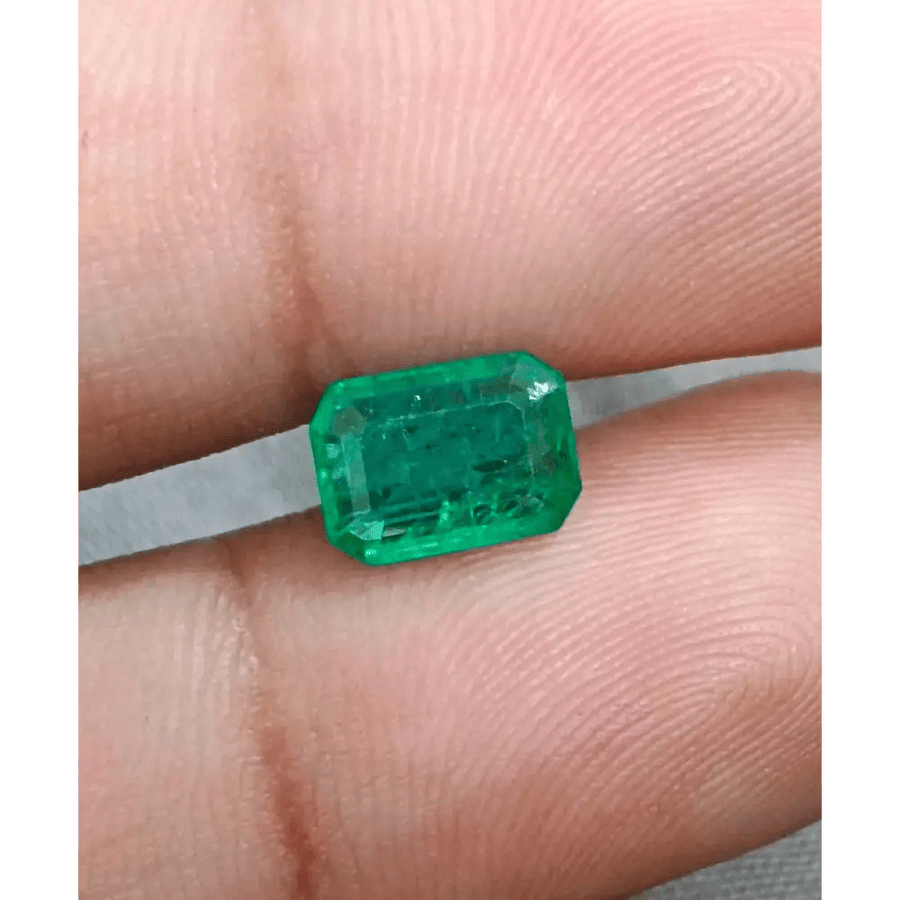GSI Certified 1.56ct Medium Intense Green Emerald, 100% Natural Gemstone - SMSGEMS 