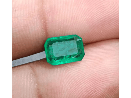 GSI Certified 1.56ct Medium Intense Green Emerald, 100% Natural Gemstone - SMSGEMS 