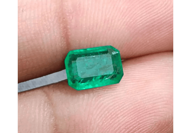 GSI Certified 1.56ct Medium Intense Green Emerald, 100% Natural Gemstone - SMSGEMS 