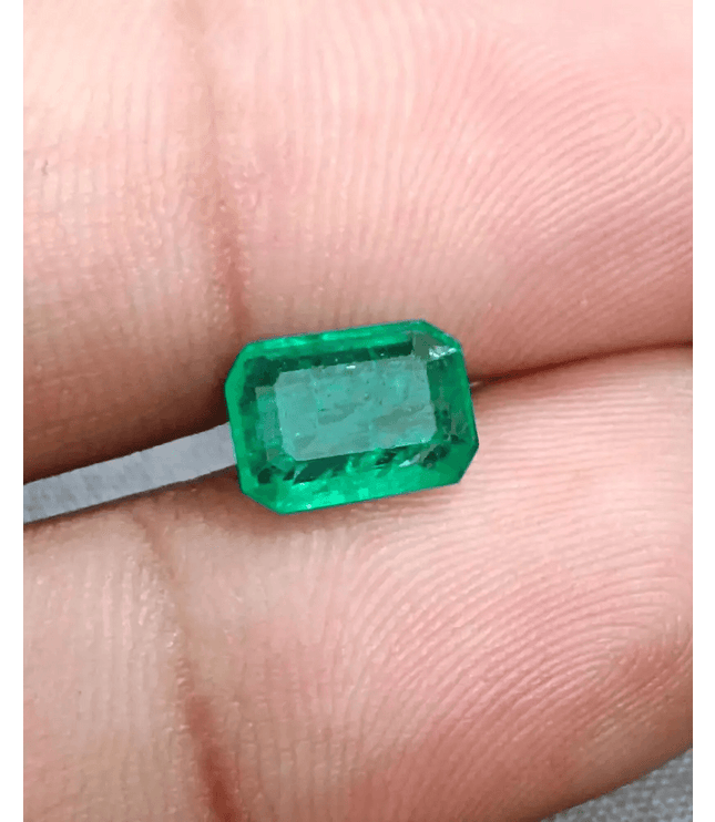 GSI Certified 1.56ct Medium Intense Green Emerald, 100% Natural Gemstone - SMSGEMS 