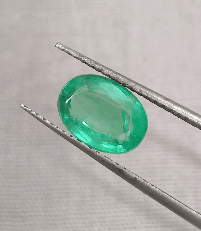 GSI Certified 1.63ct Colombian Emerald, Natural Gemstones - SMSGEMS 