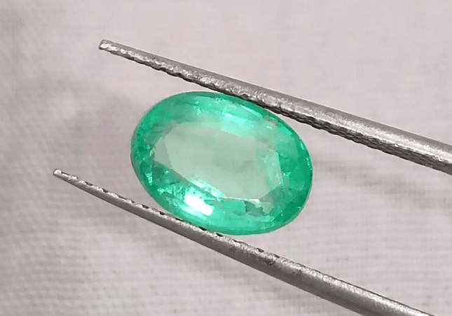 GSI Certified 1.63ct Colombian Emerald, Natural Gemstones - SMSGEMS 