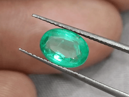 GSI Certified 1.63ct Colombian Emerald, Natural Gemstones - SMSGEMS 