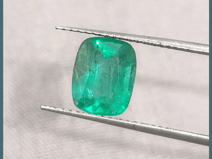 1.66ct Medium Electric Green Emerald GSI Certified Gemstone - SMSGEMS 