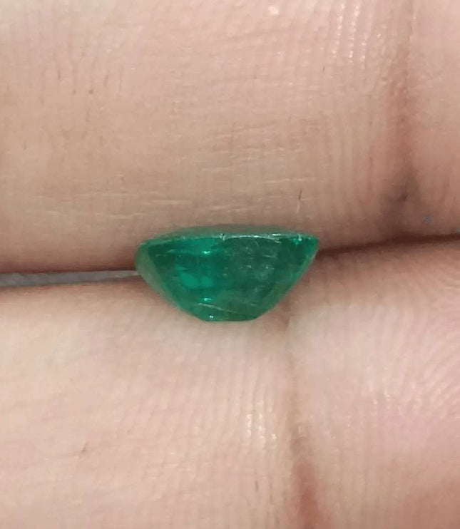 1.66ct Medium Electric Green Emerald GSI Certified Gemstone - SMSGEMS 