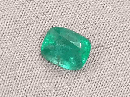 1.66ct Medium Electric Green Emerald GSI Certified Gemstone - SMSGEMS 