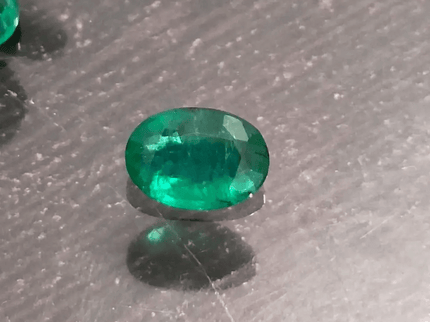 GSI Certified 1.67ct Deep Glass Green Emerald , Natural Earth Mined Gemstone - SMSGEMS 
