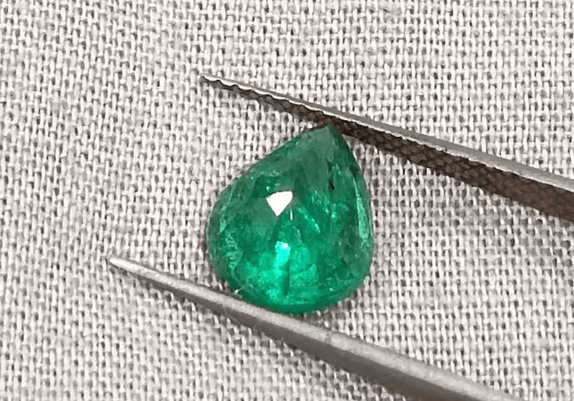 1.83ct Bright Deep Green Emerald Certified by GSI - SMSGEMS 