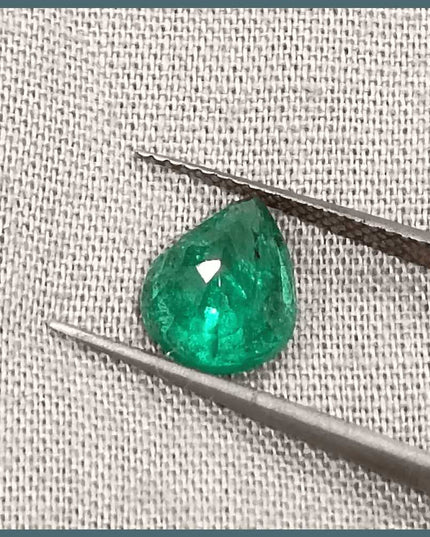 1.83ct Bright Deep Green Emerald Certified by GSI - SMSGEMS 